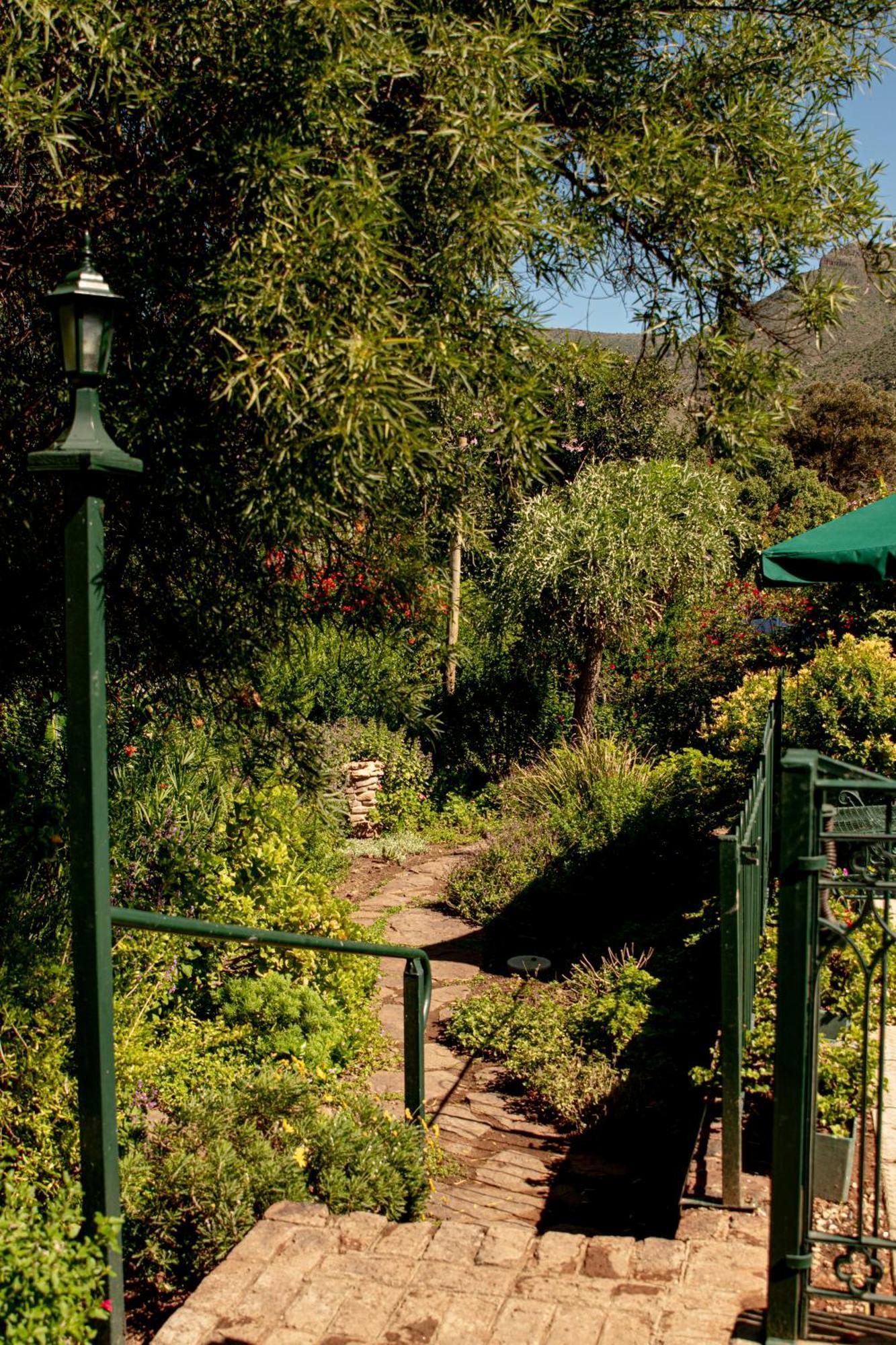 4 Rothman Street B&B Graaff Reinet Bagian luar foto
