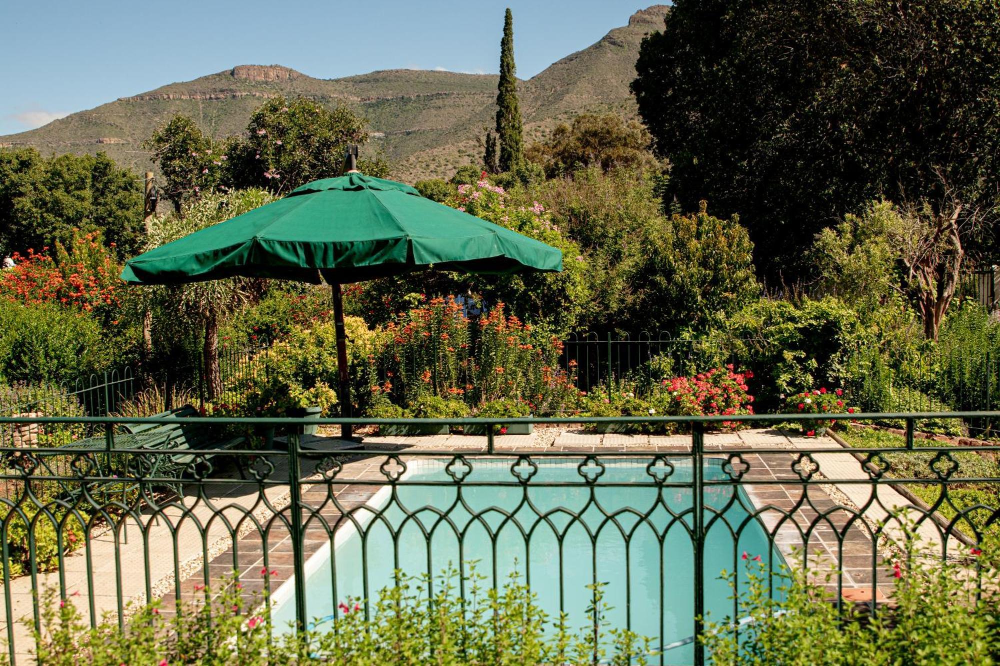 4 Rothman Street B&B Graaff Reinet Bagian luar foto