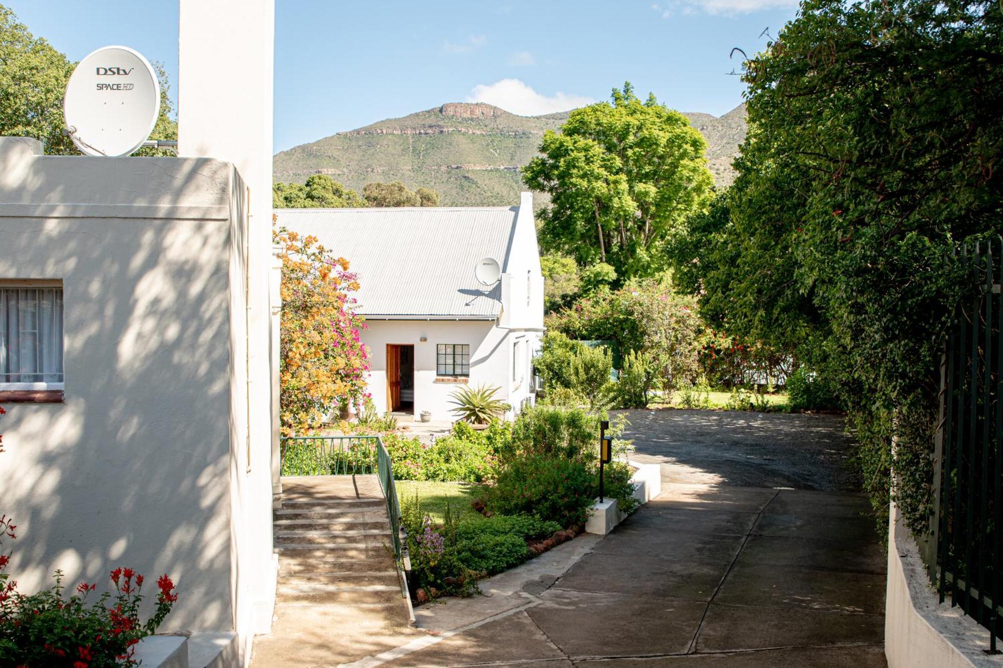 4 Rothman Street B&B Graaff Reinet Bagian luar foto