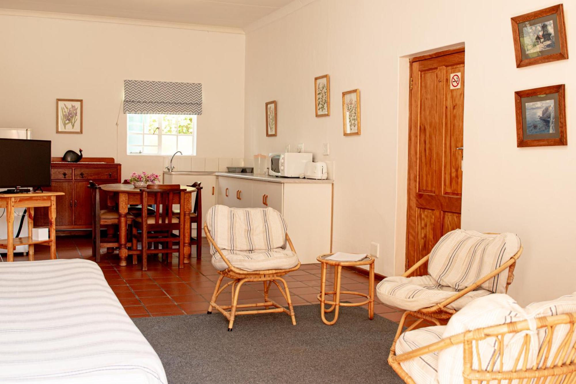 4 Rothman Street B&B Graaff Reinet Bagian luar foto