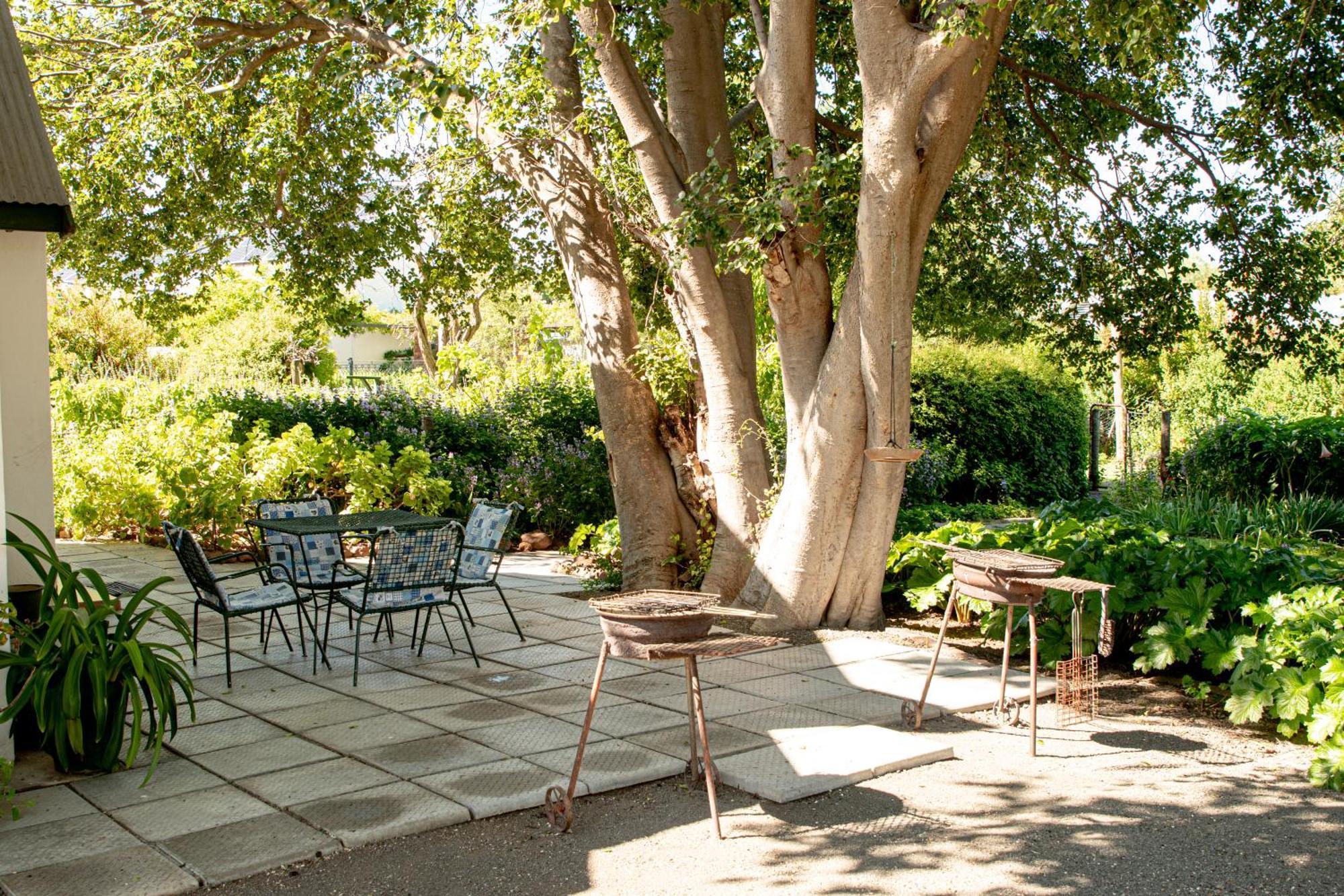 4 Rothman Street B&B Graaff Reinet Bagian luar foto