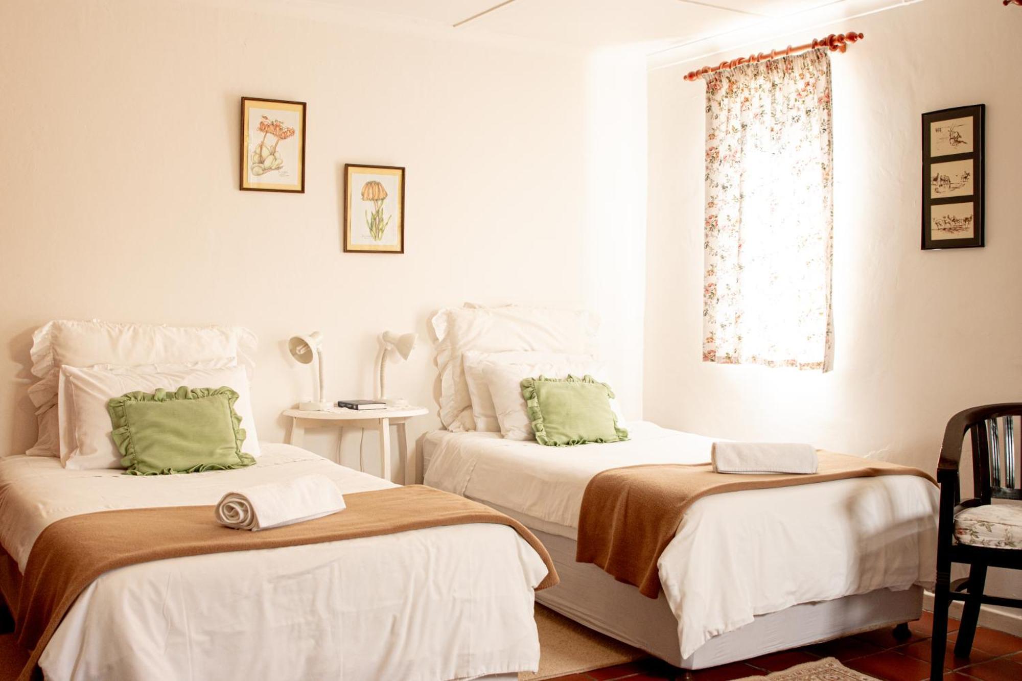4 Rothman Street B&B Graaff Reinet Bagian luar foto