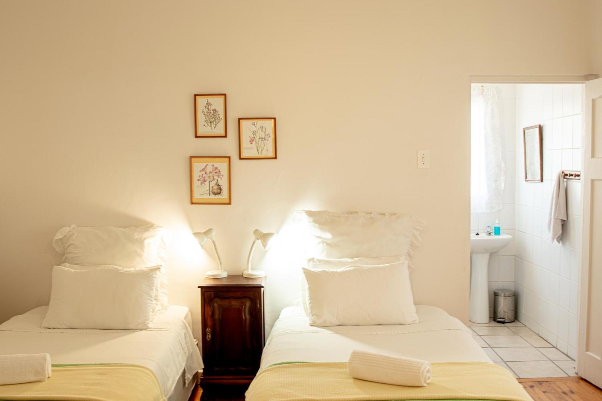 4 Rothman Street B&B Graaff Reinet Bagian luar foto